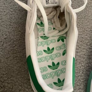 Rod Laver Adidas White and Green Sneakers